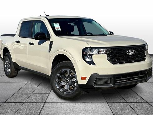 New 2025 Ford Maverick XLT w/ Equipment Group 301A image 2