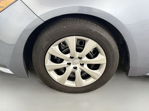 Used 2023 Toyota Corolla LE FWD image 37