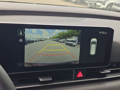 New 2026 Kia Carnival EX FWD image 25