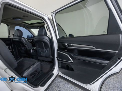 Used 2022 Kia Telluride S FWD image 34
