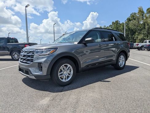 New 2026 Ford Explorer Active w/ Active Comfort Package RWD image 8