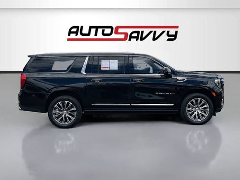 Used 2021 GMC Yukon XL Denali w/ Denali Premium Package AWD/4WD image 8