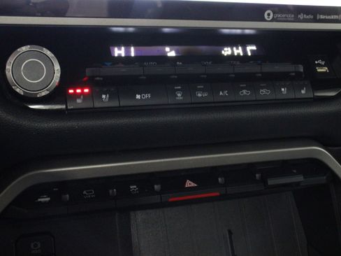 Used 2024 Toyota Tundra Limited image 18