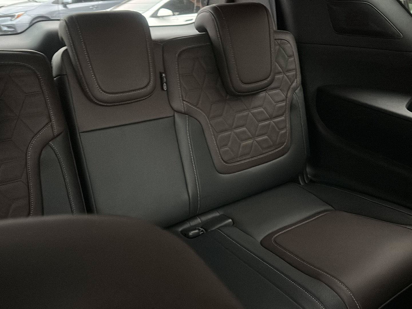 Used 2025 Nissan Armada Platinum w/ Convenience Package AWD/4WD image 16