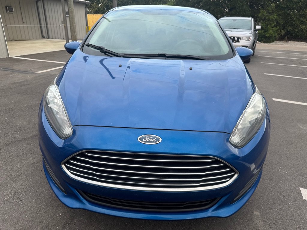 Used 2019 Ford Fiesta SE FWD image 2