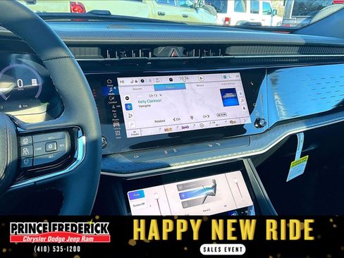 Used 2025 Jeep Wagoneer S Limited image 6