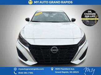 Used 2025 Nissan Altima 2.5 SV FWD video 2