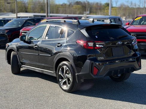 Used 2024 Subaru Crosstrek 2.0i Premium AWD/4WD image 3