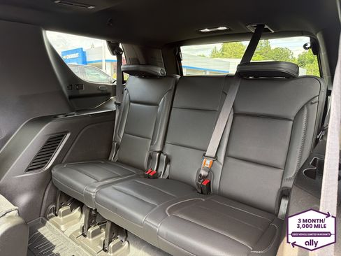Used 2021 GMC Yukon Denali w/ Denali Ultimate Package AWD/4WD image 12