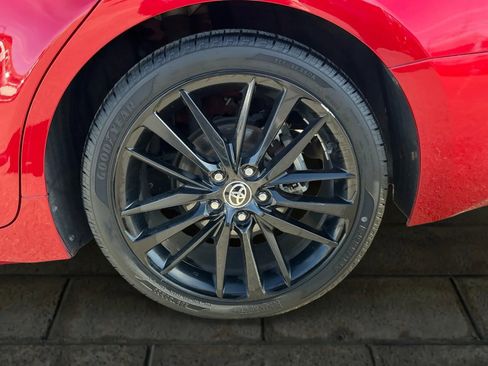 Used 2021 Toyota Camry XSE w/ Navigation Package image 17