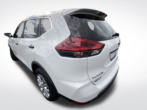 Certified 2020 Nissan Rogue S image 48