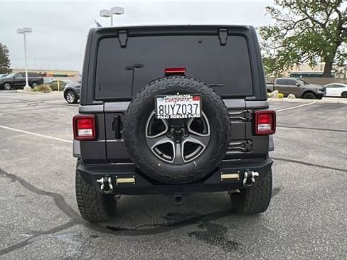 Used 2021 Jeep Wrangler Unlimited Sahara image 4