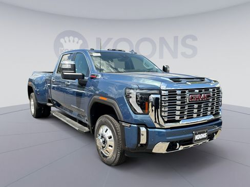 New 2026 GMC Sierra 3500 Denali w/ Denali Reserve Package AWD/4WD image 10