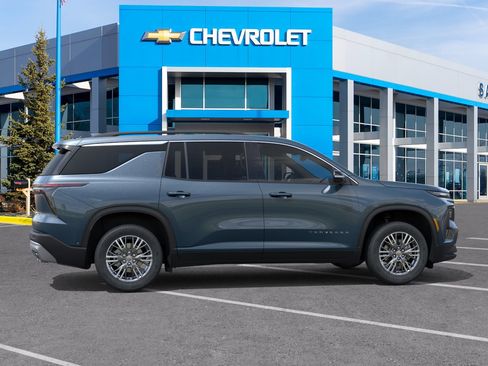 New 2026 Chevrolet Traverse LT w/ Driver Confidence Package FWD image 29