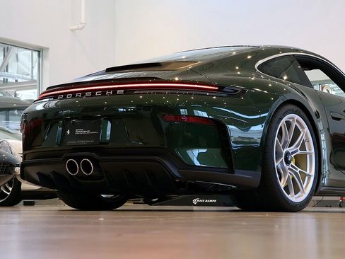 Used 2026 Porsche 911 GT3 RWD image 34