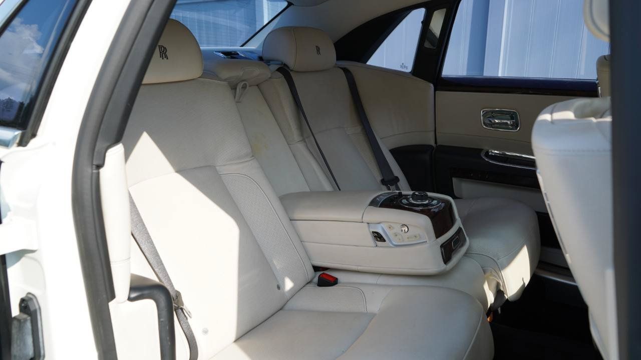Used 2011 Rolls-Royce Ghost RWD image 50