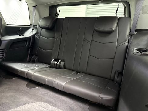 Used 2015 Cadillac Escalade 4WD image 19