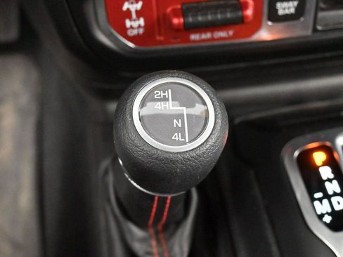 Used 2018 Jeep Wrangler Unlimited Rubicon AWD/4WD image 22