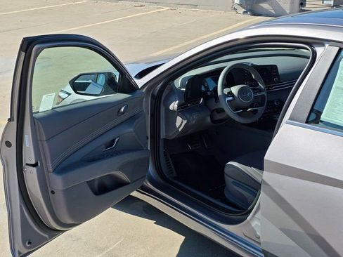 New 2026 Hyundai Elantra SEL Sport Premium FWD image 34