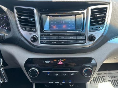 Used 2017 Hyundai Tucson SE FWD image 12