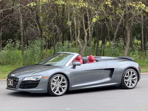 Used 2011 Audi R8 V10 AWD/4WD image 1
