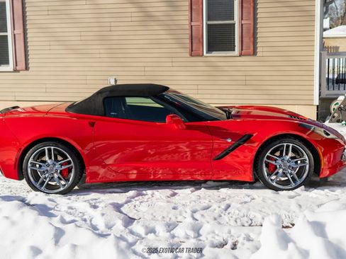 Used 2018 Chevrolet Corvette Stingray Convertible w/ 2LT Preferred Equipment Group image 9