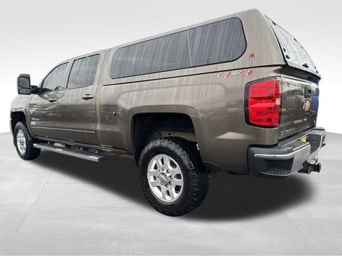 Used 2015 Chevrolet Silverado 2500 LT w/ LT Convenience Package image 8