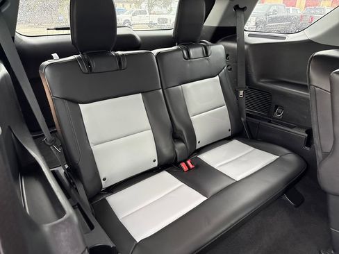 Certified 2022 Ford Explorer XLT w/ Equipment Group 202A image 28