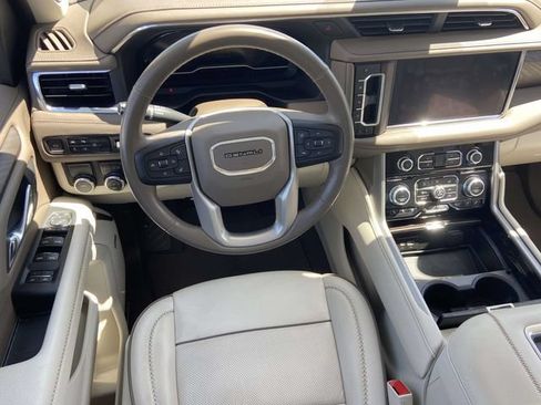 Certified 2023 GMC Yukon XL Denali RWD image 11