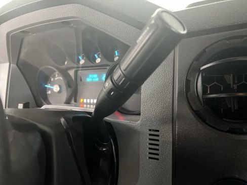 Used 2015 Ford F250 XL RWD image 14