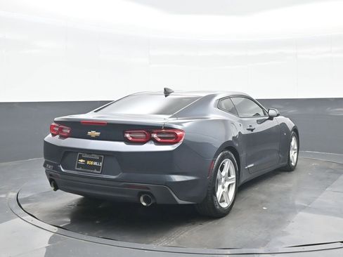 Used 2019 Chevrolet Camaro LT image 6