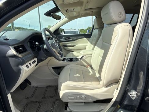 Used 2021 GMC Acadia Denali w/ Denali Technology Package AWD/4WD image 13
