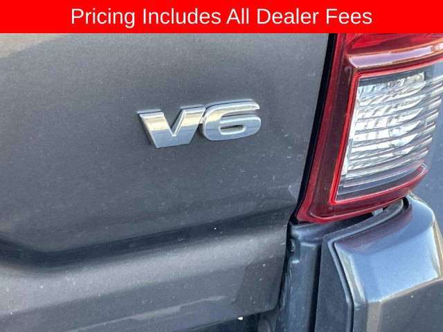 Used 2018 Toyota Tacoma TRD Sport AWD/4WD image 8