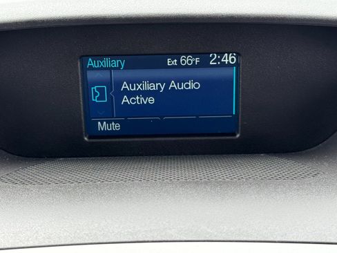 Used 2015 Ford Transit 350 XLT image 21