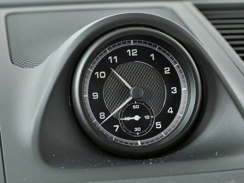 New 2026 Porsche Macan AWD image 17