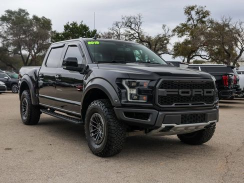 Used 2019 Ford F150 Raptor w/ Equipment Group 802A Luxury image 6