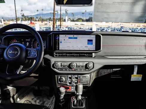 New 2026 Jeep Wrangler Unlimited Rubicon image 15