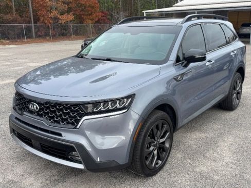 Used 2021 Kia Sorento EX w/ EX AWD X-Line Package image 2