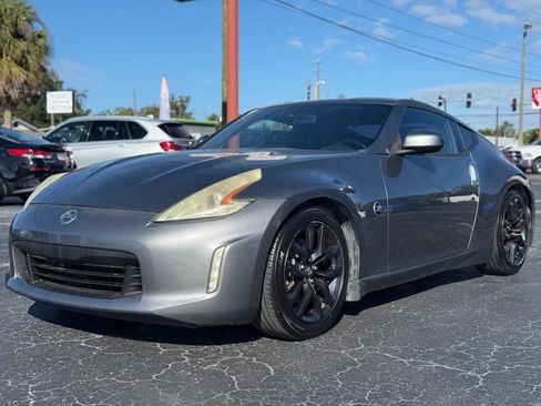 Used 2016 Nissan 370Z Touring image 7