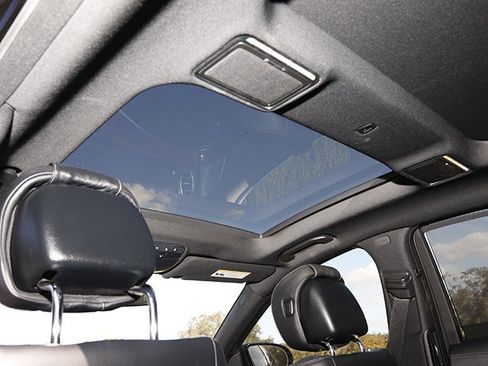 Used 2014 Mercedes-Benz S 550 Sedan image 17