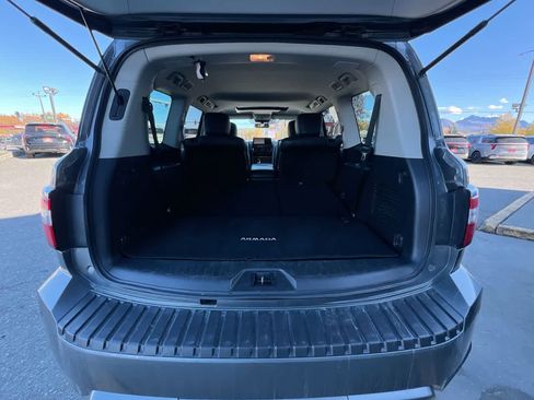 Used 2023 Nissan Armada SL w/ Captain's Chairs Package image 25