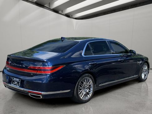 Used 2022 Genesis G90 5.0 Ultimate RWD image 5