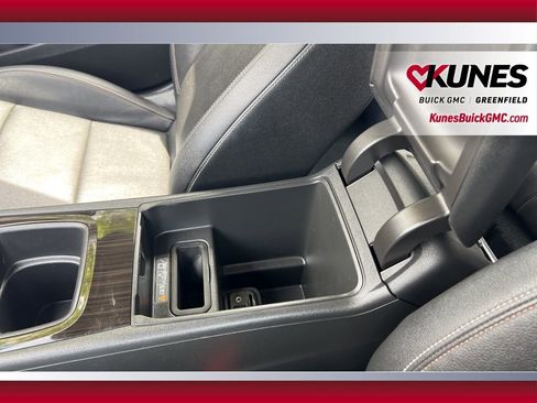 Used 2018 Buick Regal Essence w/ Driver Confidence Package #1 AWD/4WD image 32