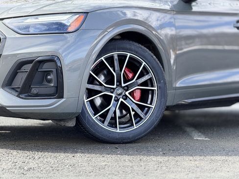 Used 2024 Audi SQ5 Premium Plus image 2