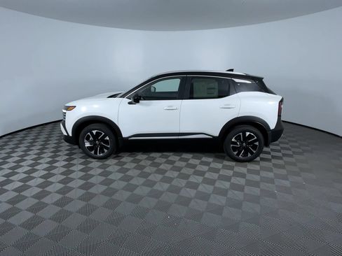 New 2026 Nissan Kicks SV w/ Cold Weather Package AWD/4WD image 6