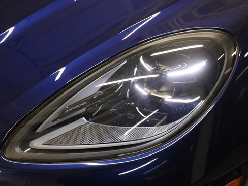 New 2026 Porsche Macan S AWD/4WD image 11