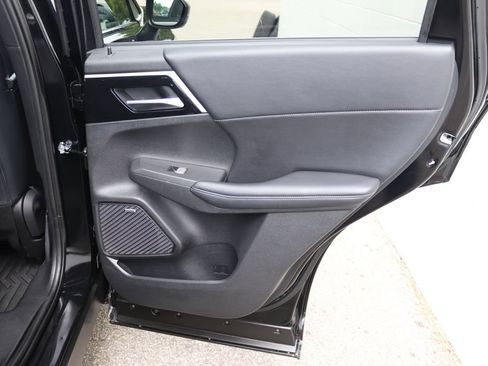 Used 2025 Mitsubishi Outlander SE AWD/4WD image 24