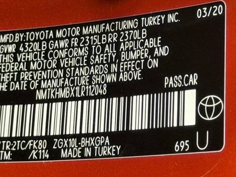 Used 2020 Toyota C-HR XLE FWD image 12