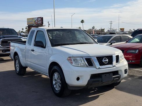 Used 2018 Nissan Frontier SV RWD image 14
