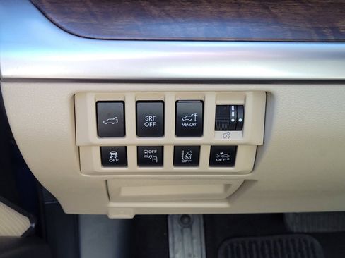 Used 2016 Subaru Outback 2.5i Limited image 16